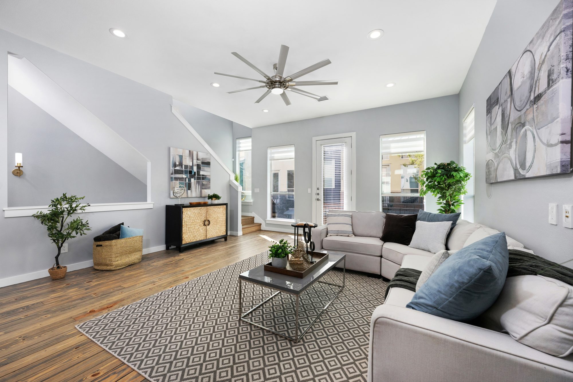 1209 Kinney Ave, Unit D photo 15